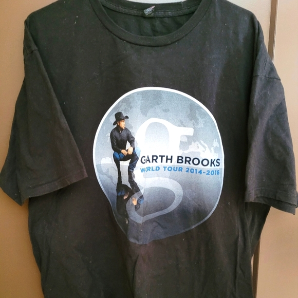 Garth Brooks sz. Xl concert t-shirt - Picture 2 of 5